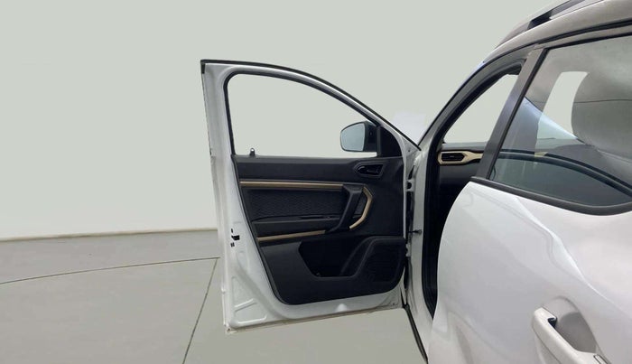 2021 Renault Kiger RXT (O) AMT DUAL TONE, Petrol, Automatic, 14,715 km, RHS Rear Door