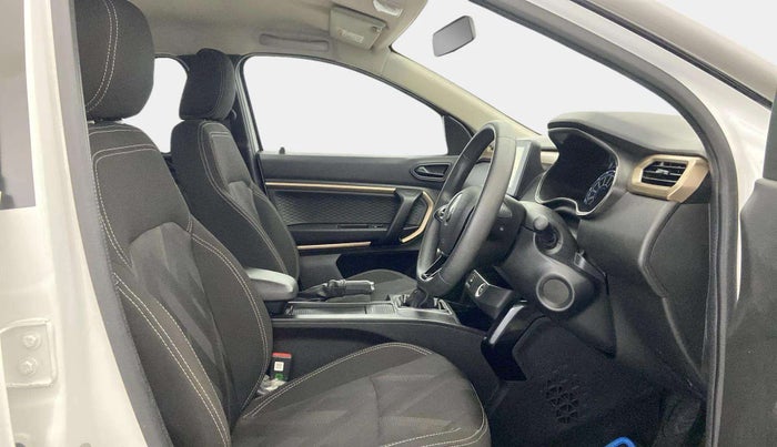 2021 Renault Kiger RXT (O) AMT DUAL TONE, Petrol, Automatic, 14,715 km, Right Side Front Door Cabin