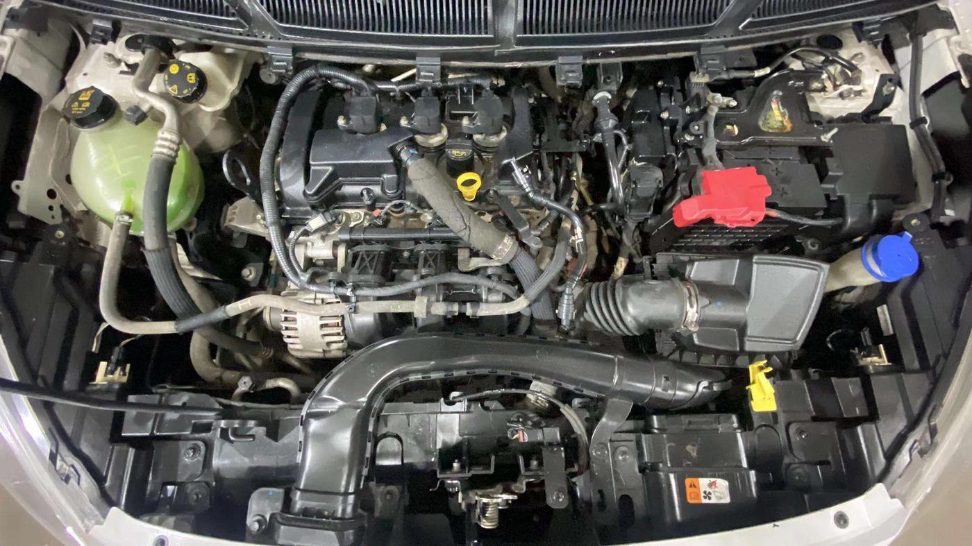 2019 Ford New Figo TITANIUM BLU 1.2 PETROL, Petrol, Manual, 52,624 km, Engine View
