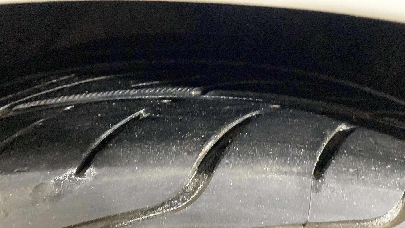 2019 Ford New Figo TITANIUM BLU 1.2 PETROL, Petrol, Manual, 52,624 km, Right Front Tyre Tread