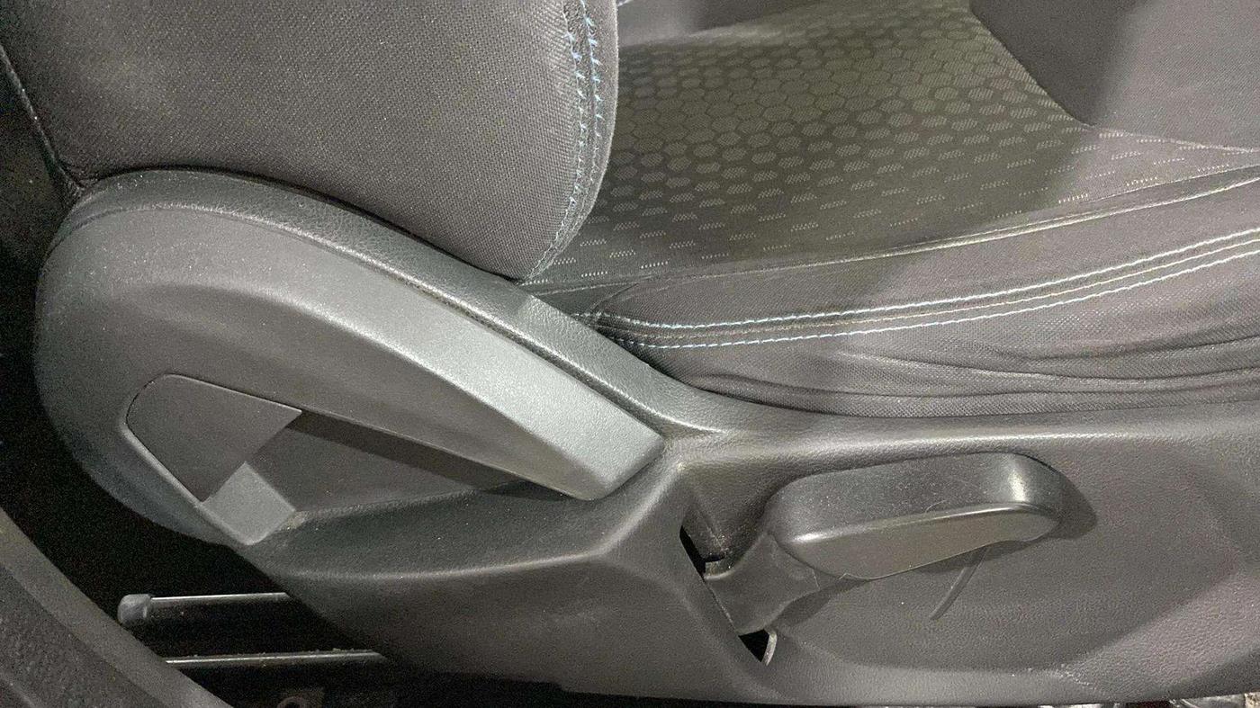 2019 Ford New Figo TITANIUM BLU 1.2 PETROL, Petrol, Manual, 52,624 km, Driver Side Adjustment Panel