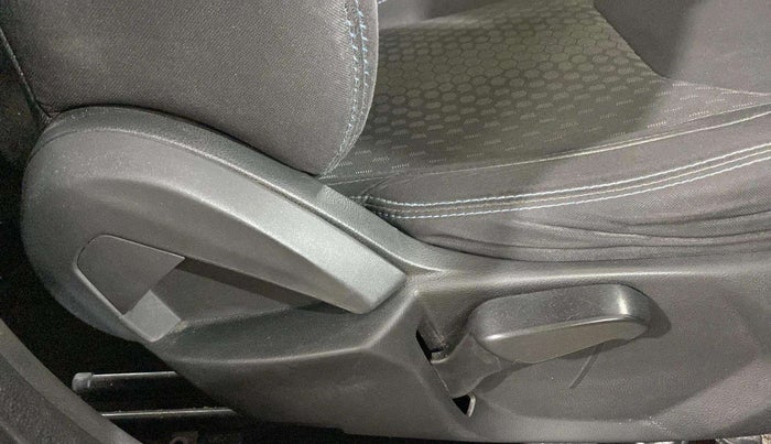 2019 Ford New Figo TITANIUM BLU 1.2 PETROL, Petrol, Manual, 52,277 km, Driver Side Adjustment Panel