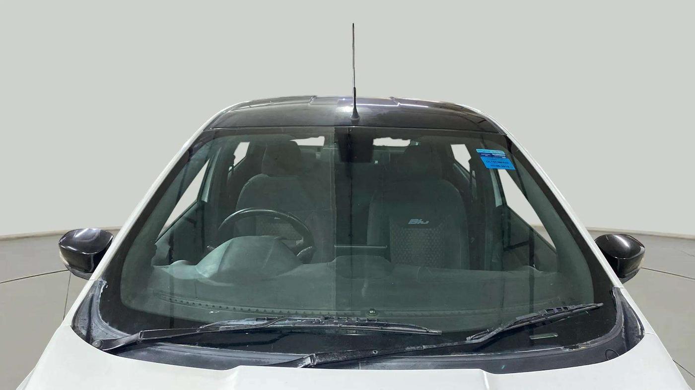 2019 Ford New Figo TITANIUM BLU 1.2 PETROL, Petrol, Manual, 52,624 km, Front Windshield