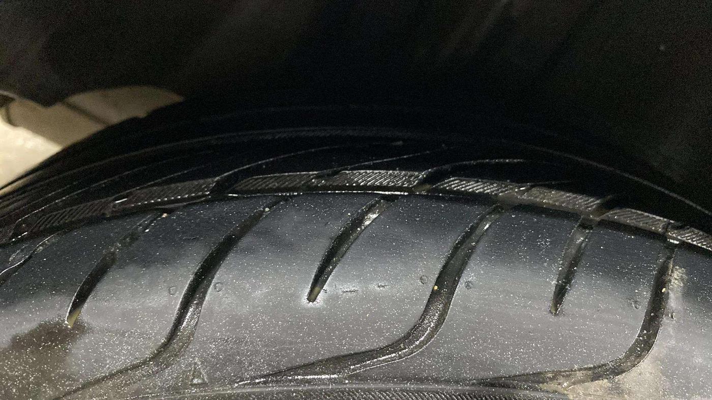 2019 Ford New Figo TITANIUM BLU 1.2 PETROL, Petrol, Manual, 52,624 km, Right Rear Tyre Tread