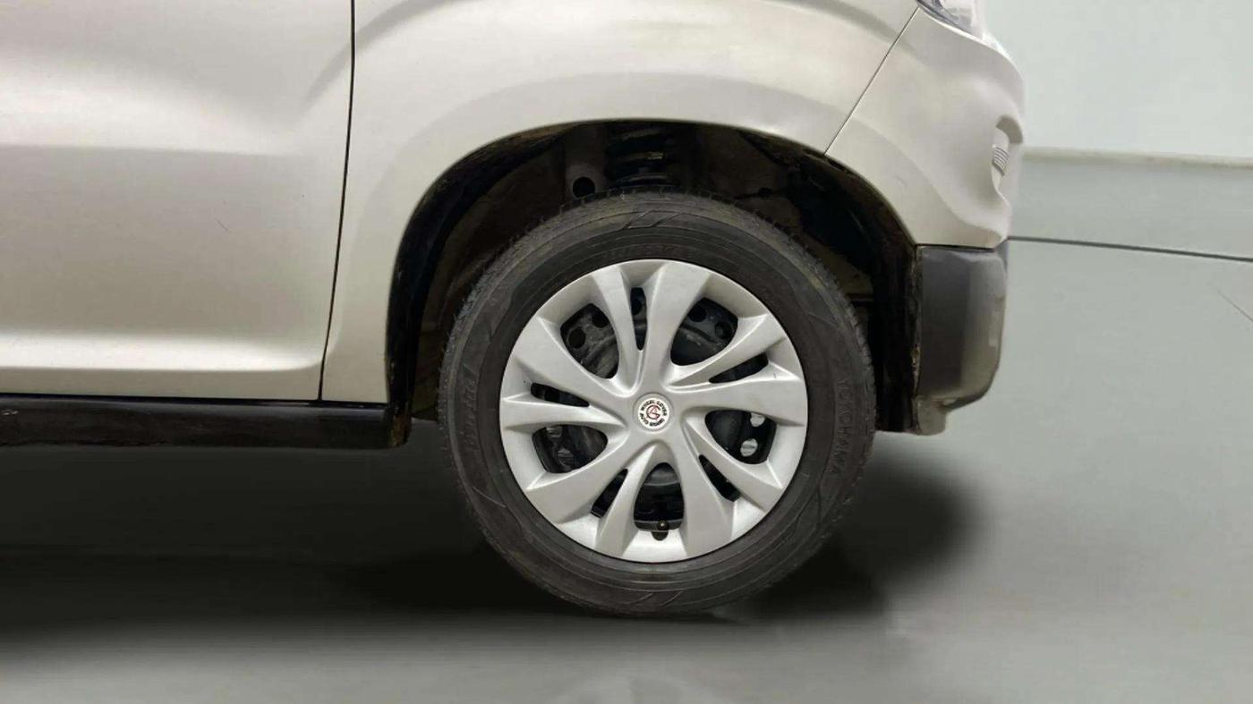 2021 Maruti S PRESSO VXI, Petrol, Manual, 50 km, Right Front Wheel