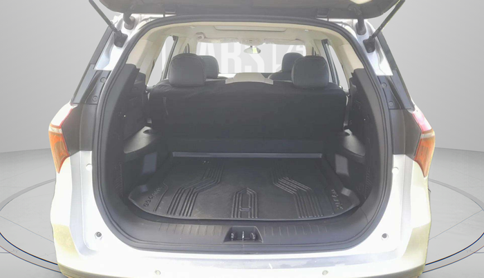 2022 Mahindra XUV700 AX 5 P MT 5 STR, Petrol, Manual, 47,602 km, Boot Inside