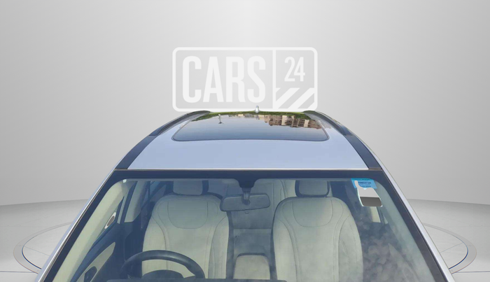 2022 Mahindra XUV700 AX 5 P MT 5 STR, Petrol, Manual, 47,602 km, Front Windshield