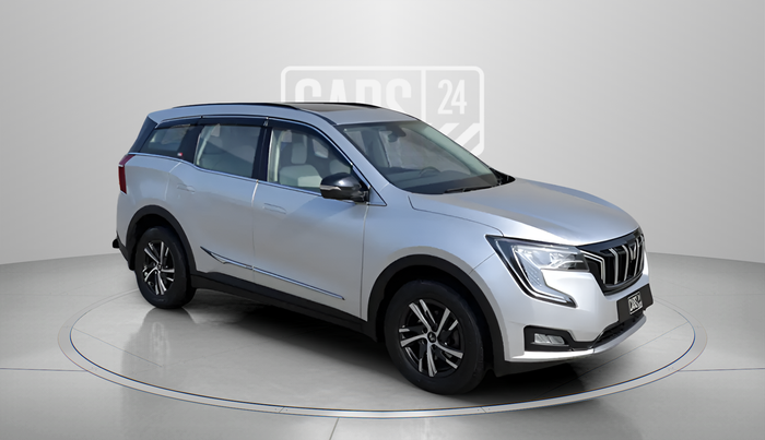 2022 Mahindra XUV700 AX 5 P MT 5 STR, Petrol, Manual, 47,612 km, Right Front Diagonal