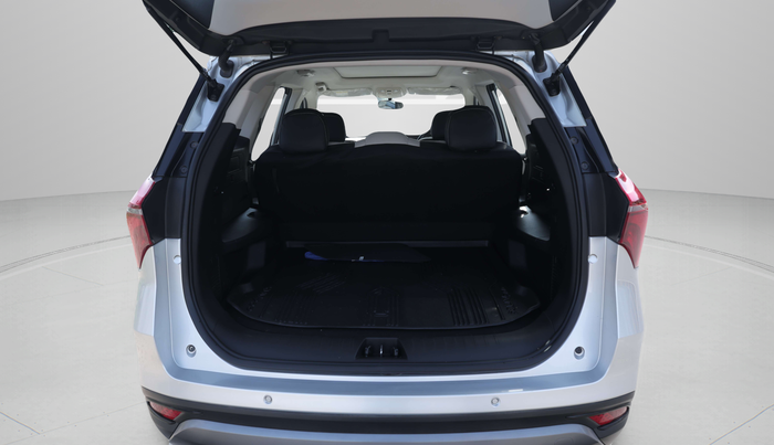 2022 Mahindra XUV700 AX 5 P MT 5 STR, Petrol, Manual, 47,612 km, Boot Inside