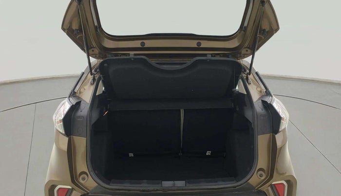 2022 Tata NEXON XZA PLUS (PREMIUM) DIESEL JET, Diesel, Automatic, 10,685 km, Boot Inside