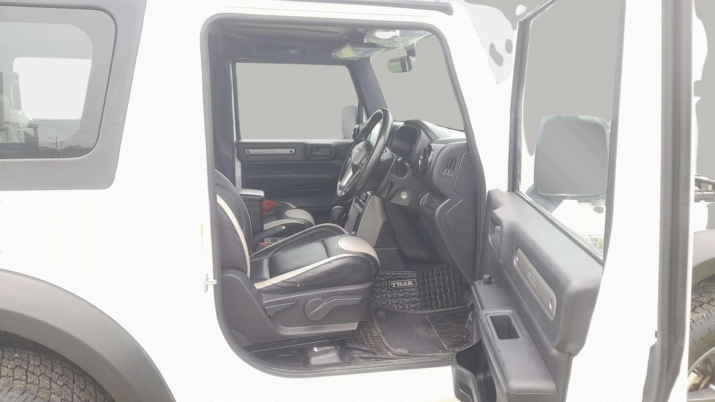 2024 Mahindra Thar LX D AT 4WD HT, Diesel, Automatic, 36,182 km, Right Side Front Door Cabin