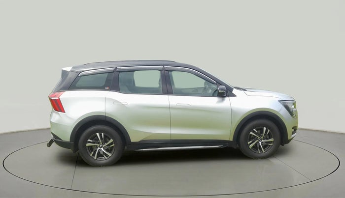 2022 Mahindra XUV700 AX 5 D MT 5 STR, Diesel, Manual, 67,287 km, Right Side View