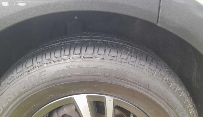 2022 Mahindra XUV700 AX 5 D MT 5 STR, Diesel, Manual, 67,287 km, Right Rear Tyre Tread