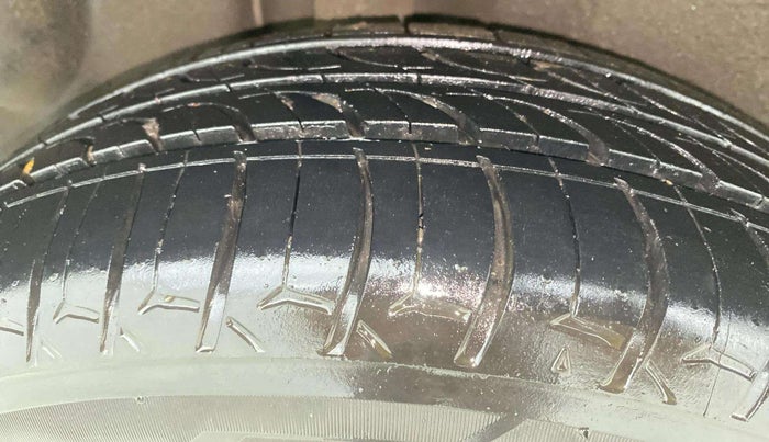 2015 Volkswagen Polo GT TSI AT, Petrol, Automatic, 1,11,860 km, Right Rear Tyre Tread