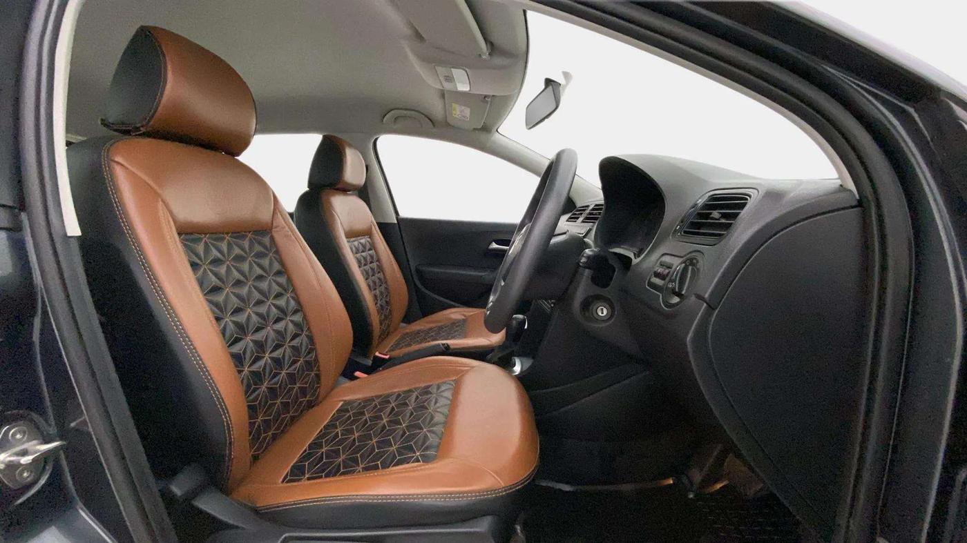 2021 Volkswagen Polo COMFORTLINE 1.0L TSI AT, Petrol, Automatic, 22,714 km, Right Side Front Door Cabin