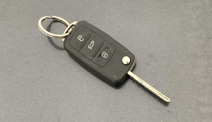 2021 Volkswagen Polo COMFORTLINE 1.0L TSI AT, Petrol, Automatic, 22,611 km, Key Close Up