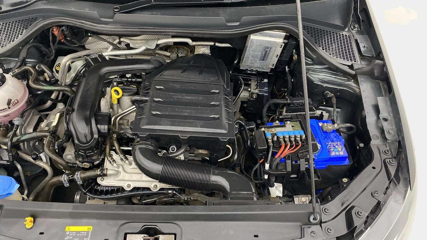 2021 Volkswagen Polo COMFORTLINE 1.0L TSI AT, Petrol, Automatic, 22,714 km, Engine View - Left
