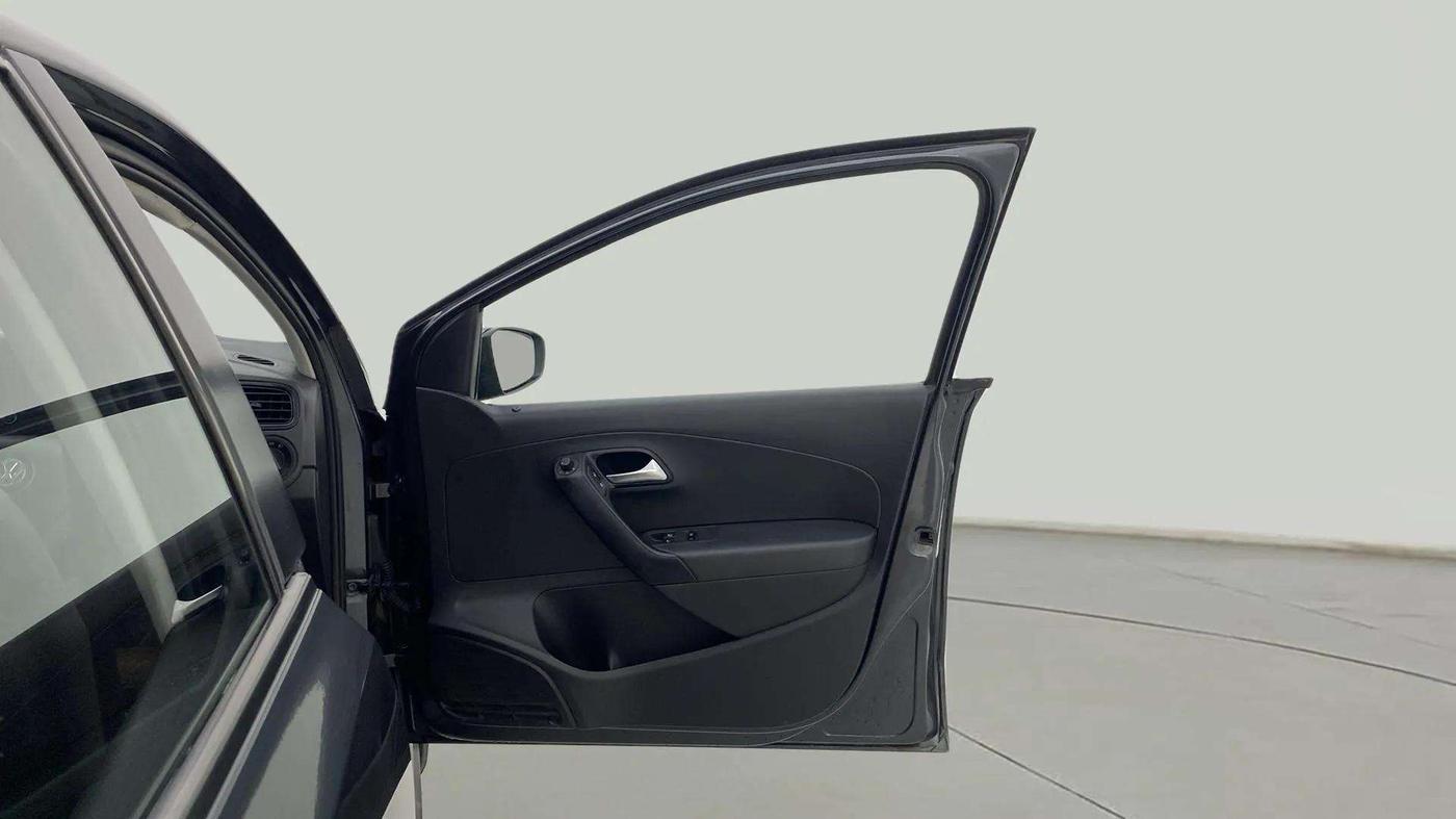 2021 Volkswagen Polo COMFORTLINE 1.0L TSI AT, Petrol, Automatic, 22,714 km, RHS Front Door