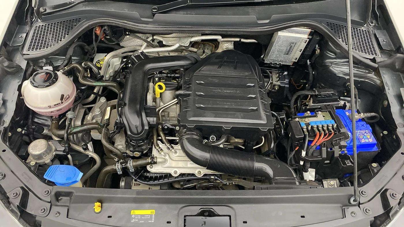 2021 Volkswagen Polo COMFORTLINE 1.0L TSI AT, Petrol, Automatic, 22,714 km, Engine View