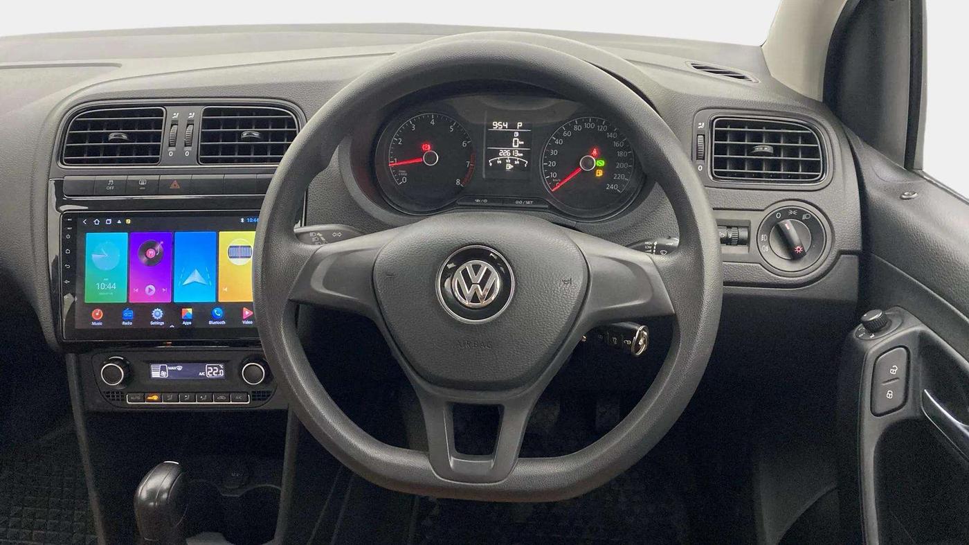 2021 Volkswagen Polo COMFORTLINE 1.0L TSI AT, Petrol, Automatic, 22,714 km, Steering Wheel Close Up