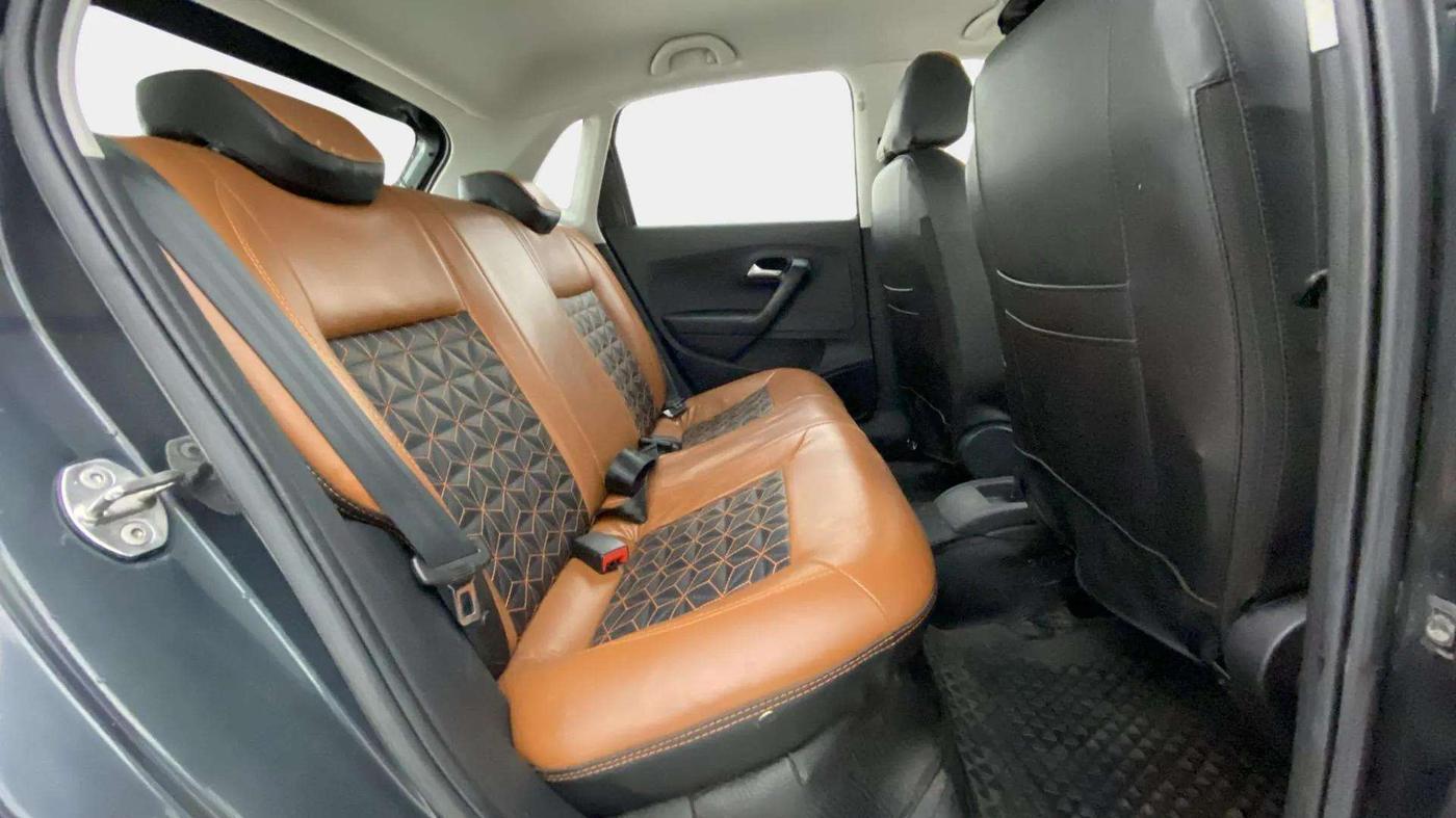 2021 Volkswagen Polo COMFORTLINE 1.0L TSI AT, Petrol, Automatic, 22,714 km, Right Side Rear Door Cabin