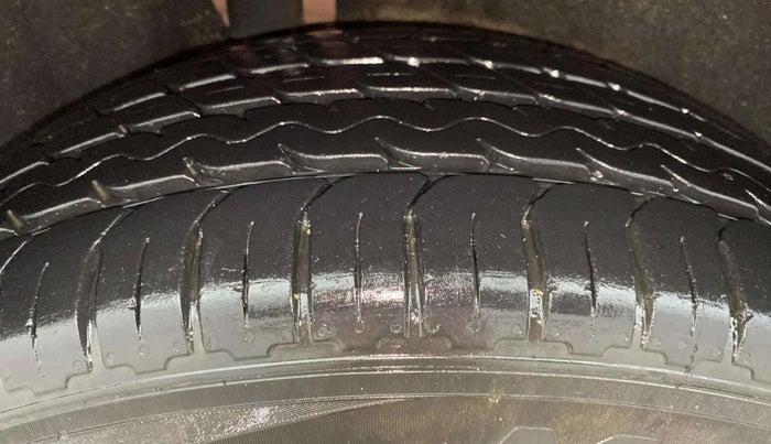 2017 Ford Ecosport TITANIUM 1.5L PETROL, Petrol, Manual, 60,023 km, Right Rear Tyre Tread