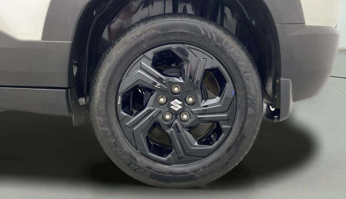 2023 Maruti BREZZA ZXI AT SMART HYBRID, Petrol, Automatic, 32,757 km, Left Rear Wheel