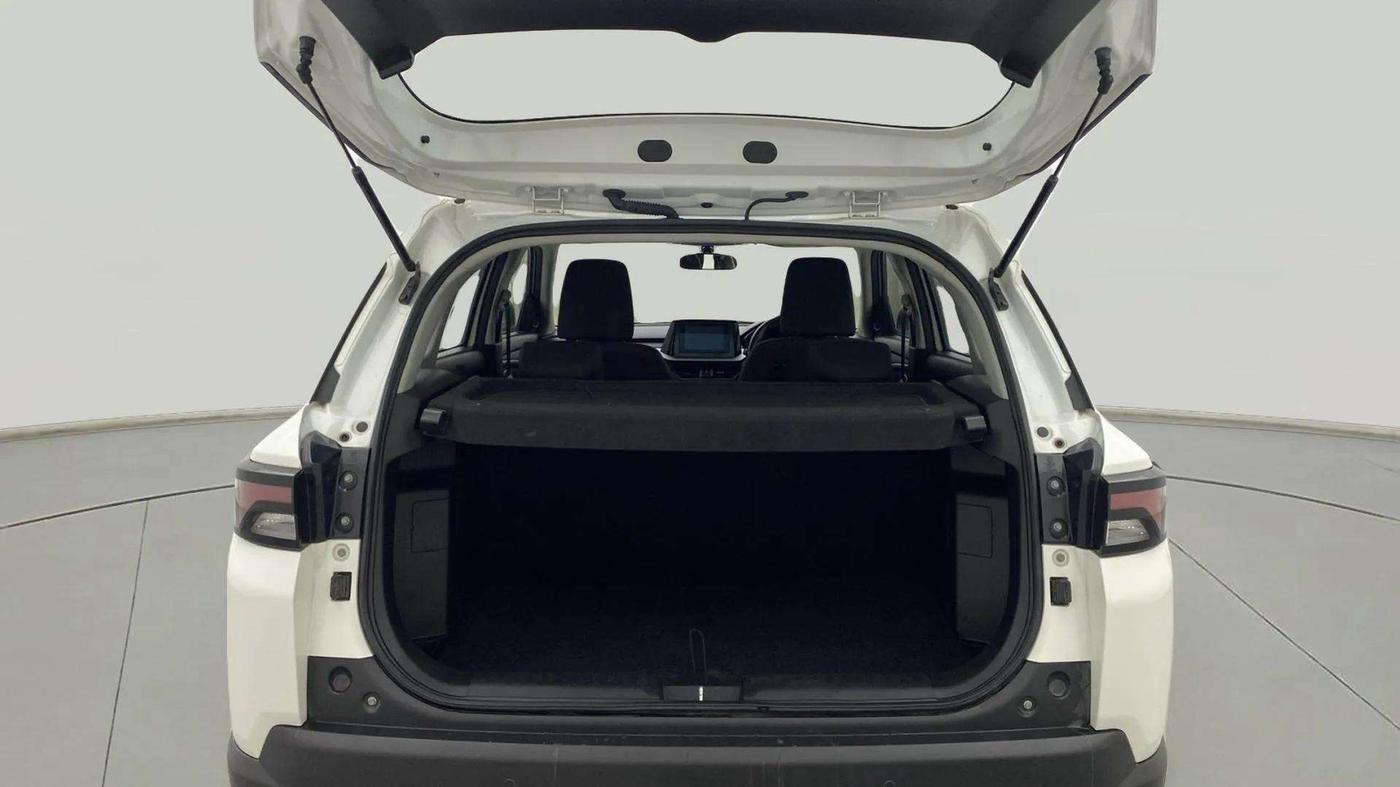 2023 Maruti BREZZA ZXI AT SMART HYBRID, Petrol, Automatic, 32,877 km, Boot Open Zoomed View