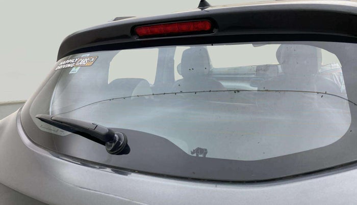 2024 Tata PUNCH CREATIVE AMT 1.2 RTN DUAL TONE, Petrol, Automatic, 7,105 km, Rear Wiper