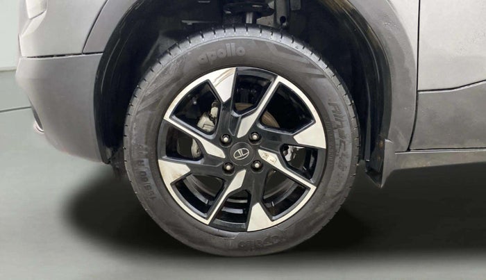 2024 Tata PUNCH CREATIVE AMT 1.2 RTN DUAL TONE, Petrol, Automatic, 7,105 km, Left Front Wheel