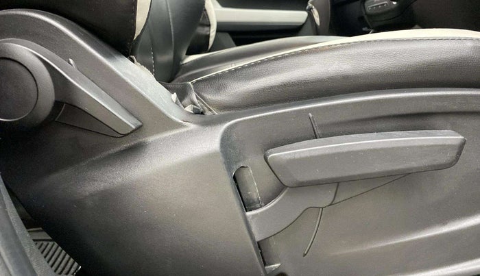 2024 Tata PUNCH CREATIVE AMT 1.2 RTN DUAL TONE, Petrol, Automatic, 7,105 km, Driver Side Adjustment Panel