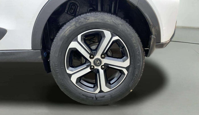2022 Tata NEXON XZA PLUS DIESEL, Diesel, Automatic, 67,260 km, Left Rear Wheel