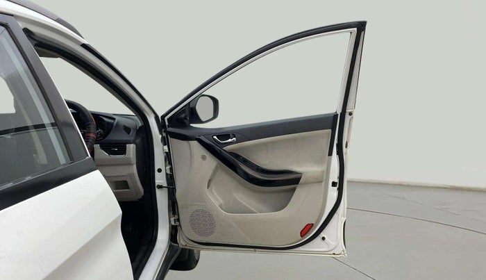 2022 Tata NEXON XZA PLUS DIESEL, Diesel, Automatic, 67,260 km, RHS Front Door