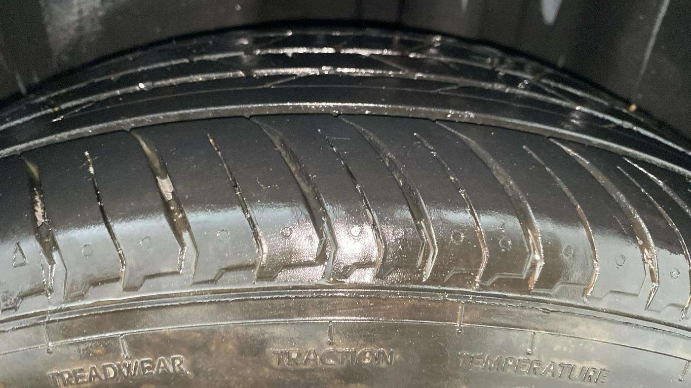 2017 Volkswagen Vento HIGHLINE 1.5 AT, Diesel, Automatic, 74,491 km, Left Rear Tyre Tread
