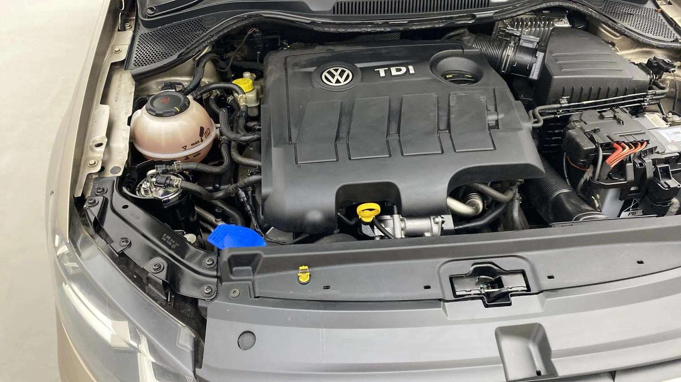 2017 Volkswagen Vento HIGHLINE 1.5 AT, Diesel, Automatic, 74,491 km, Engine View - Right