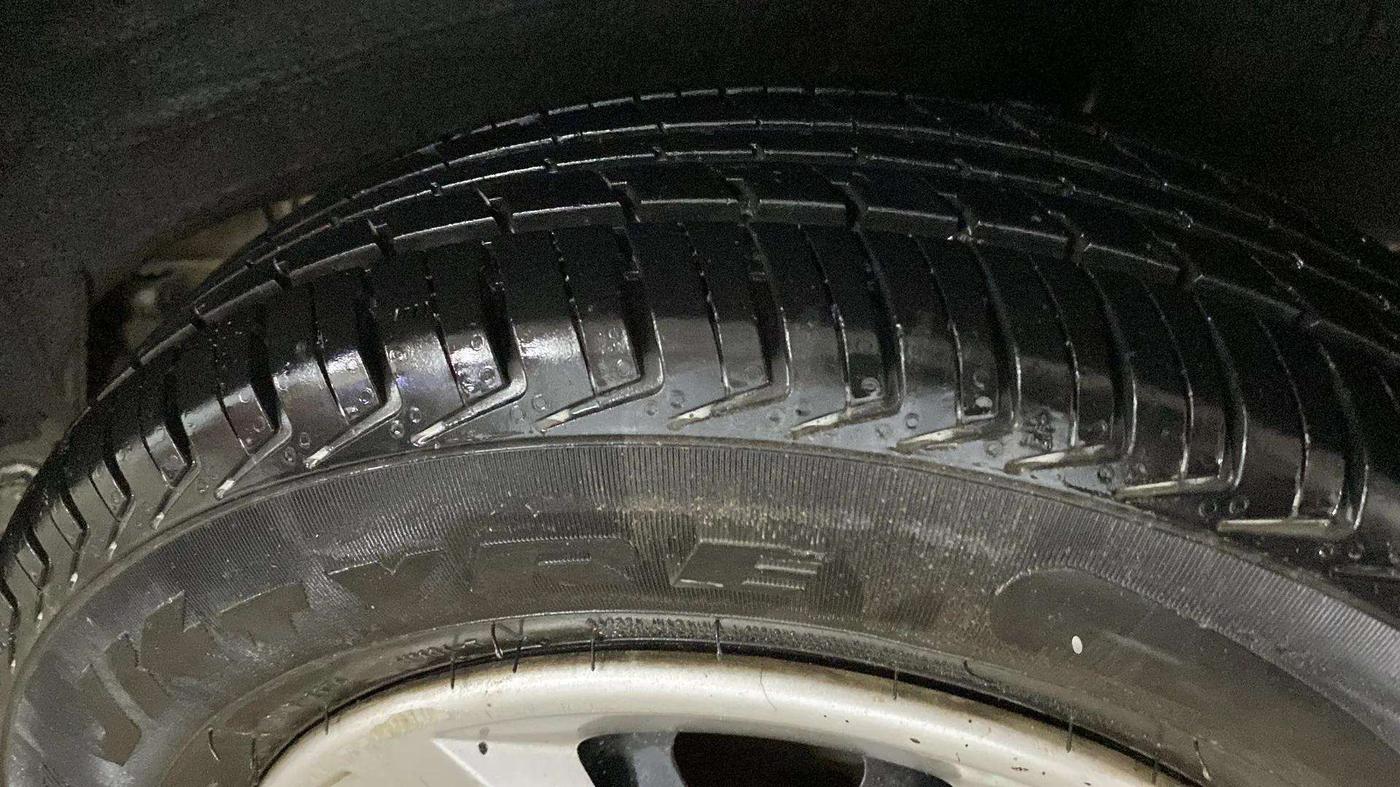 2016 Renault Kwid RXT 0.8, Petrol, Manual, 56,447 km, Right Rear Tyre Tread