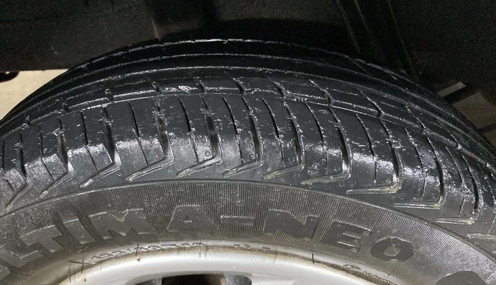 2016 Renault Kwid RXT 0.8, Petrol, Manual, 56,363 km, Left Front Tyre Tread