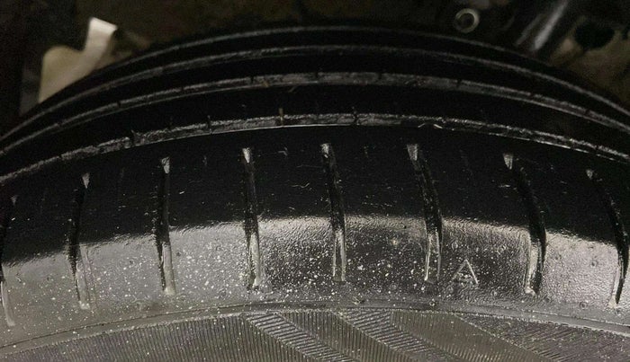 2018 Maruti Baleno ZETA CVT PETROL 1.2, Petrol, Automatic, 48,585 km, Left Front Tyre Tread
