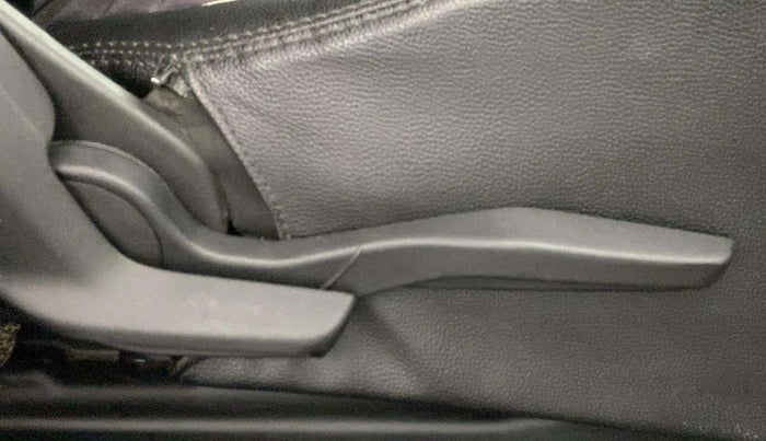 2018 Maruti Baleno ZETA CVT PETROL 1.2, Petrol, Automatic, 48,585 km, Driver Side Adjustment Panel