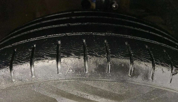 2018 Maruti Baleno ZETA CVT PETROL 1.2, Petrol, Automatic, 48,585 km, Right Front Tyre Tread