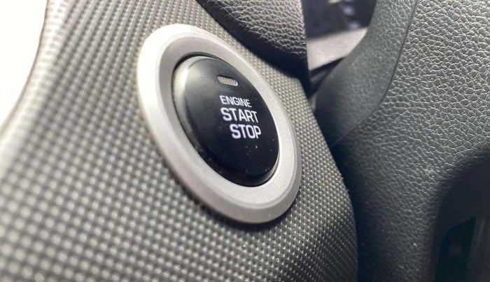 2019 Hyundai Creta SX 1.6 PETROL DUAL TONE, Petrol, Manual, 83,044 km, Keyless Start/ Stop Button