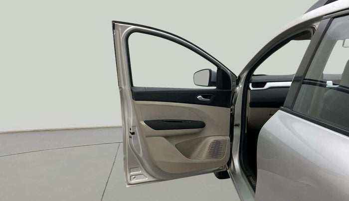 2019 Renault TRIBER RXZ, Petrol, Manual, 46,415 km, LHS Front Door