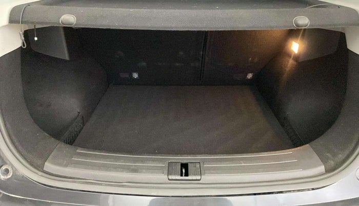 2023 MG ASTOR SHARP 1.5 MT, Petrol, Manual, 18,057 km, Boot Inside