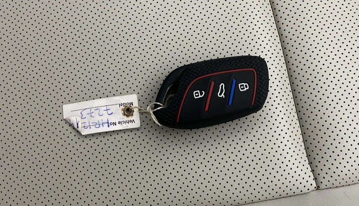 2023 MG ASTOR SHARP 1.5 MT, Petrol, Manual, 18,057 km, Key Close Up