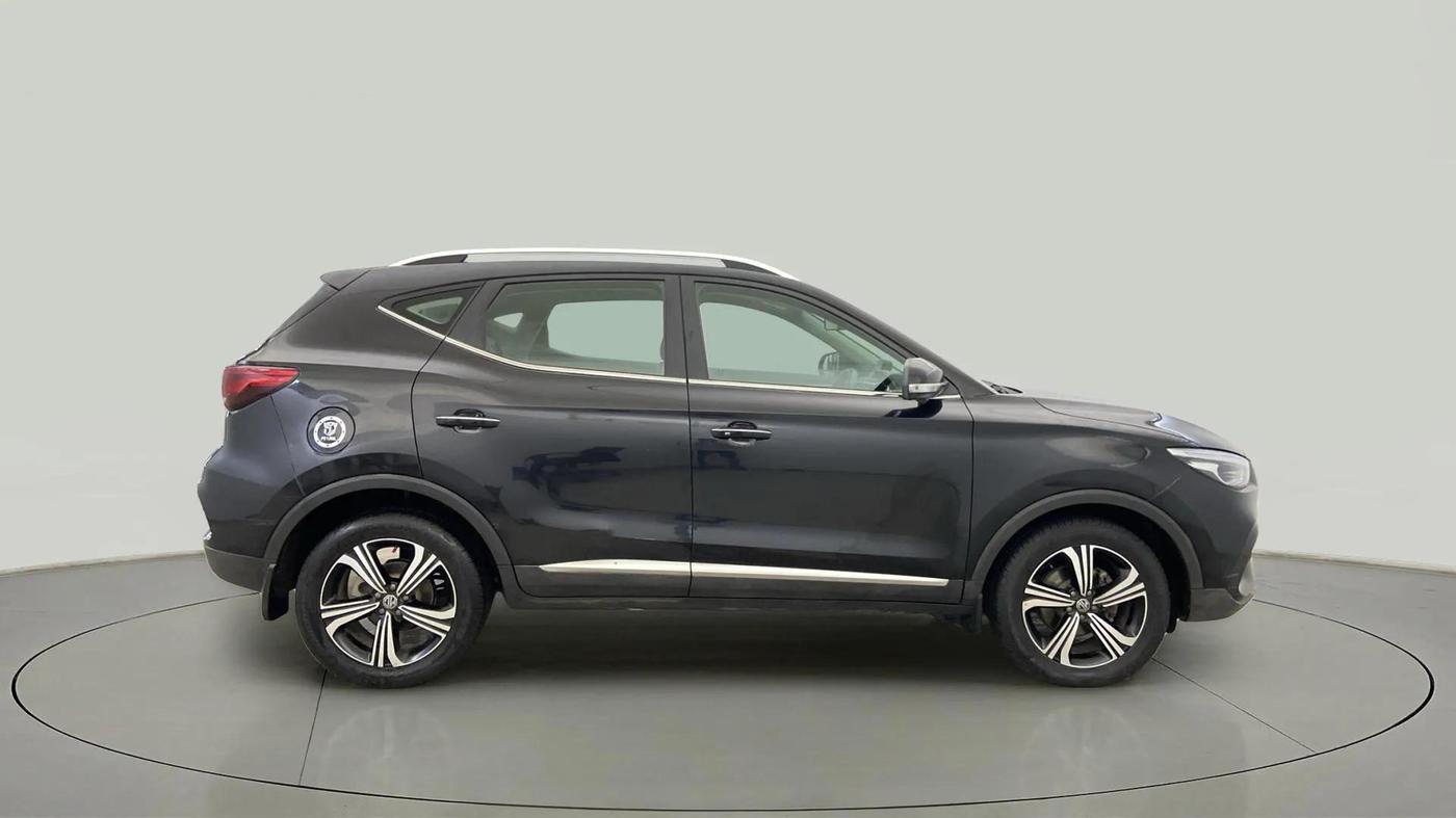 2023 MG ASTOR SHARP 1.5 MT, Petrol, Manual, 18,086 km, Right Side View