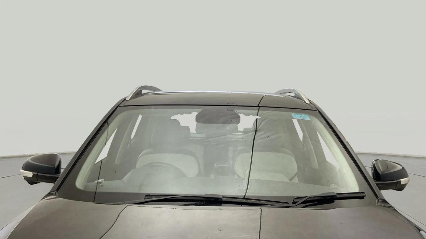 2023 MG ASTOR SHARP 1.5 MT, Petrol, Manual, 18,086 km, Front Windshield