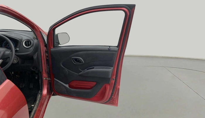 2017 Datsun Redi Go T, Petrol, Manual, 44,616 km, RHS Front Door