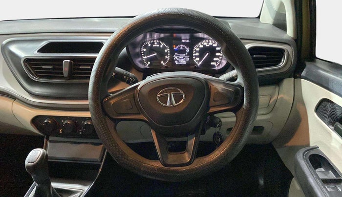 2022 Tata ALTROZ XE PETROL, Petrol, Manual, 47,859 km, Steering Wheel Close Up