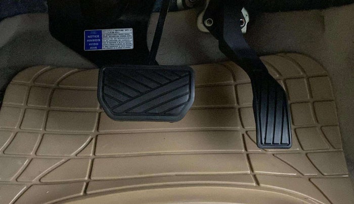 2021 Maruti Ciaz DELTA AT 1.5 SHVS PETROL, Petrol, Automatic, 47,024 km, Pedals