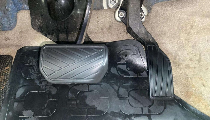 2013 Maruti Swift Dzire VXI AT, Petrol, Automatic, 57,498 km, Pedals